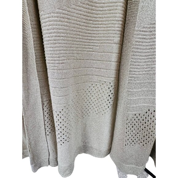 ✌️ 2/$40 ✌️ Chico's Long Gold Shimmer Cardigan with V Pattern sz Petite Small - Picture 3 of 8
